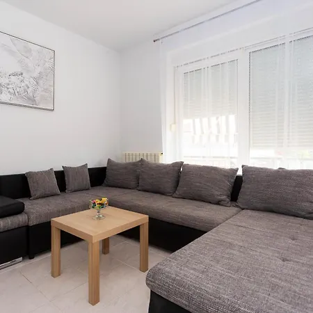 Asea Διαμέρισμα Ζαντάρ